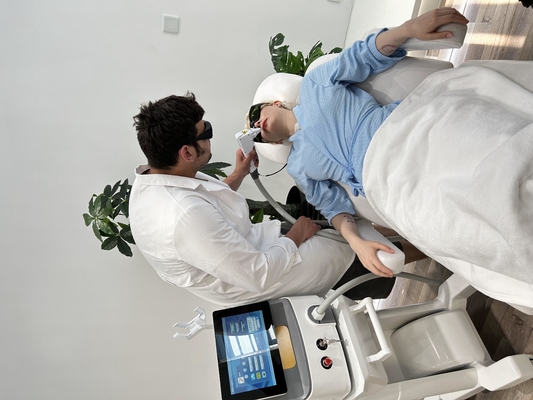 آلة التجميد المحمولة لإزالة الشعر بالليزر لتحسين العناية بالبشرة