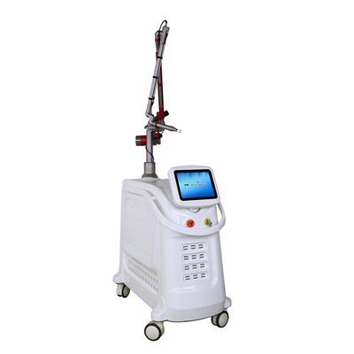 1064nm 532nm 755nm آلة الليزر بيكوسكوند إزالة الوشم / إزالة الشعر