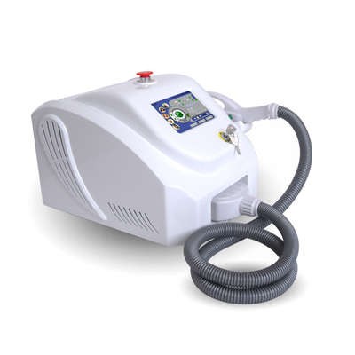 آلة تخفيض الشعر USB IPL ، آلة إزالة الشعر الخفيفة النبضية المكثفة OEM / ODM